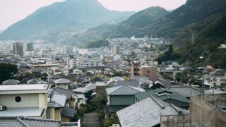 住宅街でのこぎりを使う際に音が気になり不安になる状況